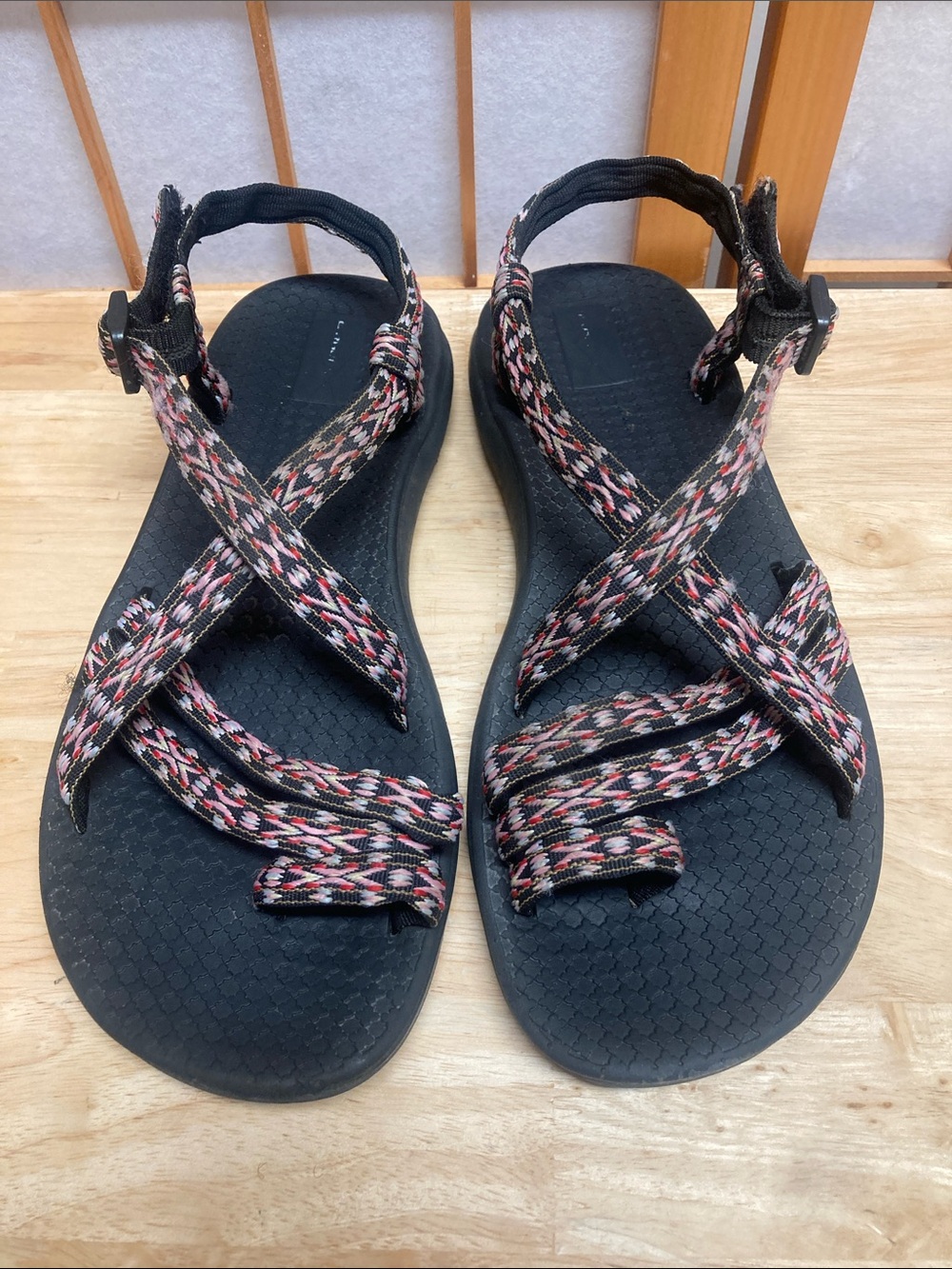 O'Rageous Western Aztec Style Strappy Adjustable Sandals Size 8